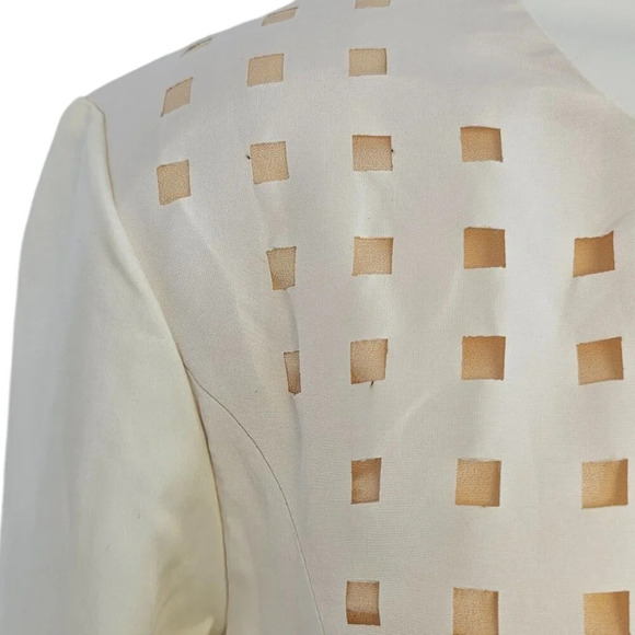 Finders Keepers Womens Beyond The Call Long Sleeve Top Size M Laser Cut Zip Back - Picture 4 of 9